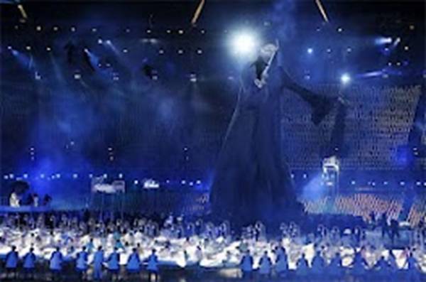50 - метровая фигура, олицетворяющая смерть, с громадными горящими глазами в черном балахоне» - Одесский Политикум
