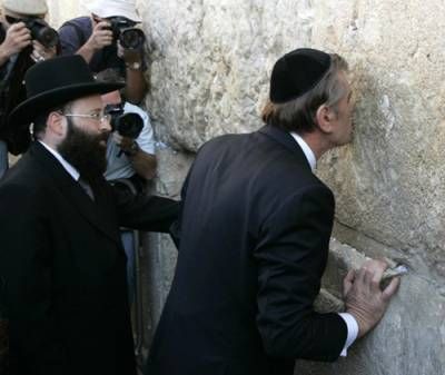 Виктор Ющенко у стены плача в Израиле - Одесский Политикум