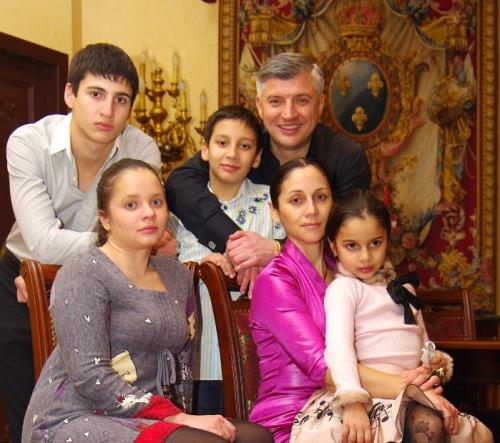 Александр Коробчинский с семьей - Одесский Политикум