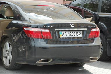 «Lexus LS 460» Евгения Царькова, который стоит около $100 тысяч - Одесский Политикум